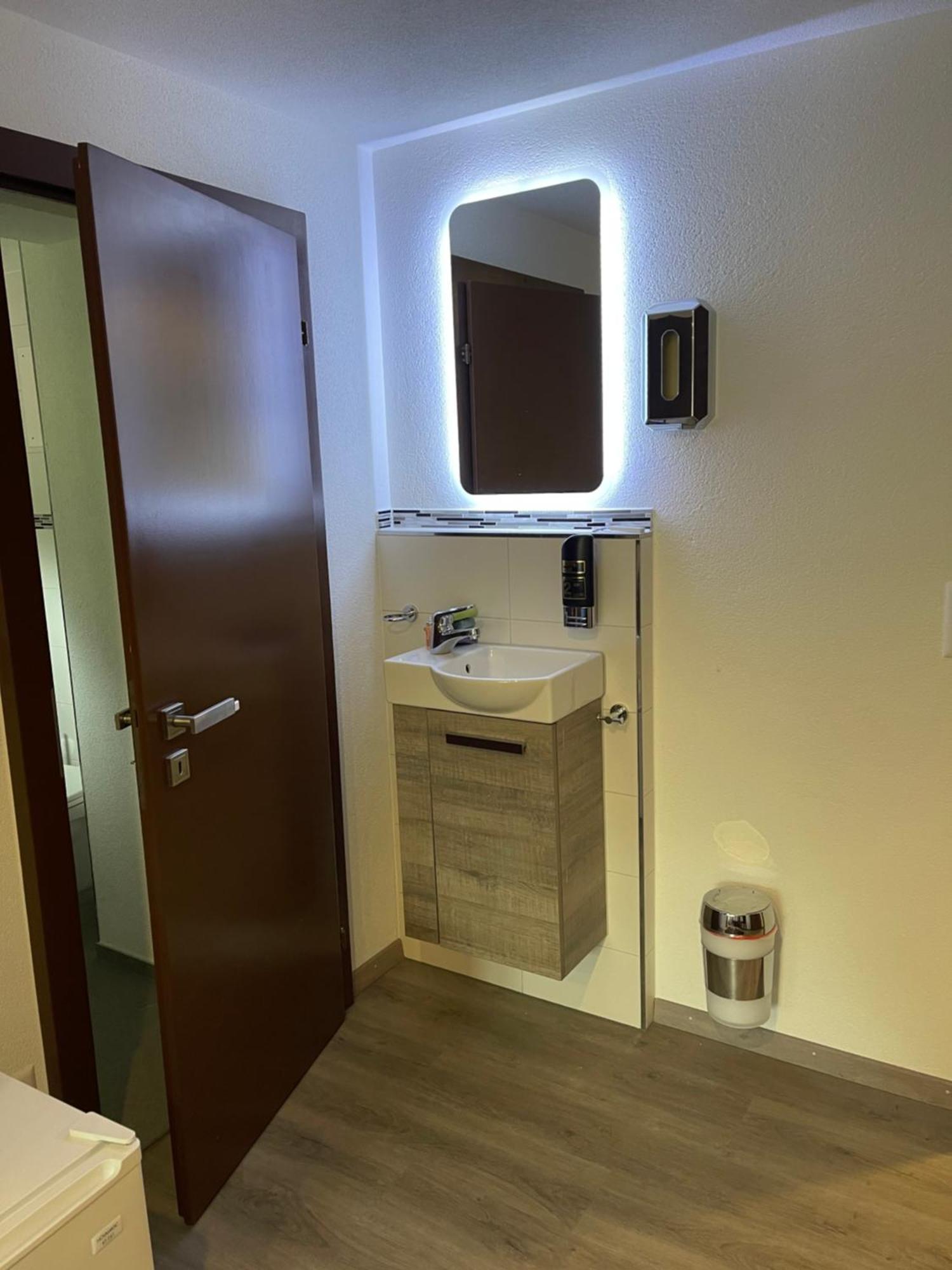 Haus Alpenhof Hotel Wassen Ngoại thất bức ảnh
